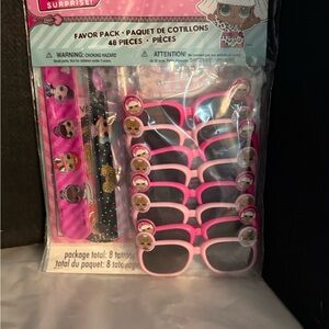 L.O.L. Surprise Party Favors 48 Pack ~ 8 Sets